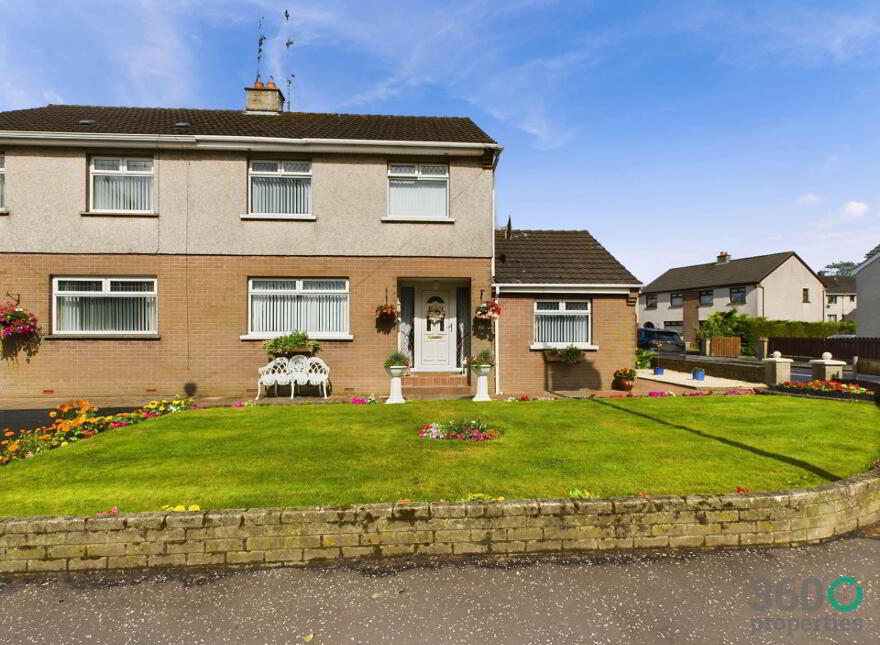 2 Fenaghy Park, Galgorm, Ballymena, BT42 1JT photo