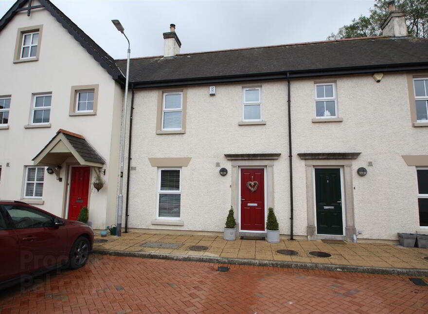 9 Drumbeg Cottages, Dunmurry, Belfast, BT17 9LY photo