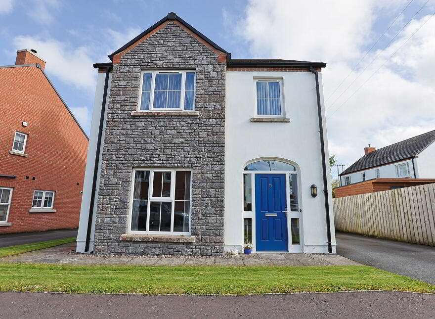 11 Bowens Mews, Lurgan, Craigavon, BT66 7WN photo