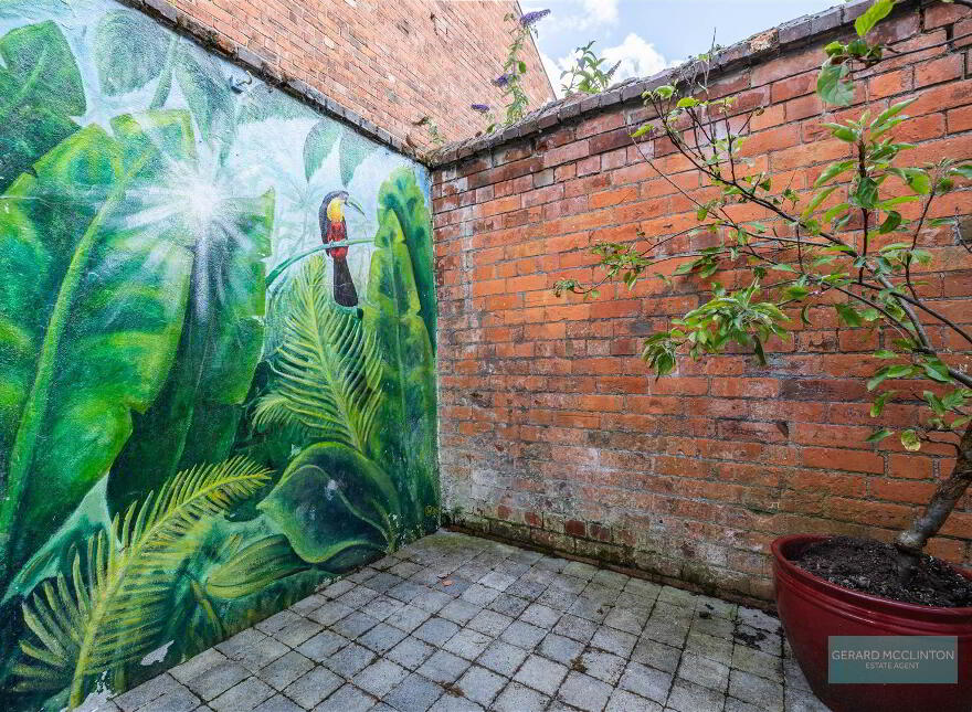 8 Rushfield Avenue, Ormeau, Belfast, BT7 3FP
