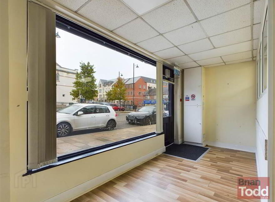 29a The Square, Ballyclare, BT39 9BB