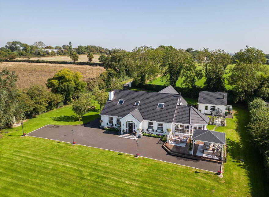 9a Ballyvannon Road, Ballinderry Upper, Lisburn, BT28 2LD photo