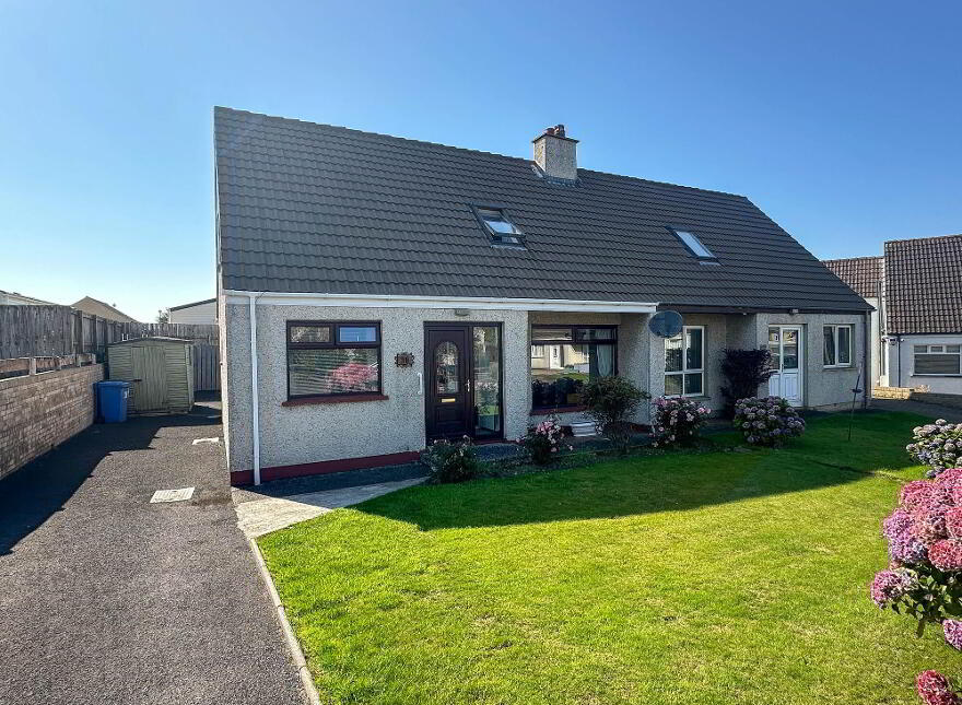 36 Ferndale Avenue, Portstewart, BT55 7BL photo