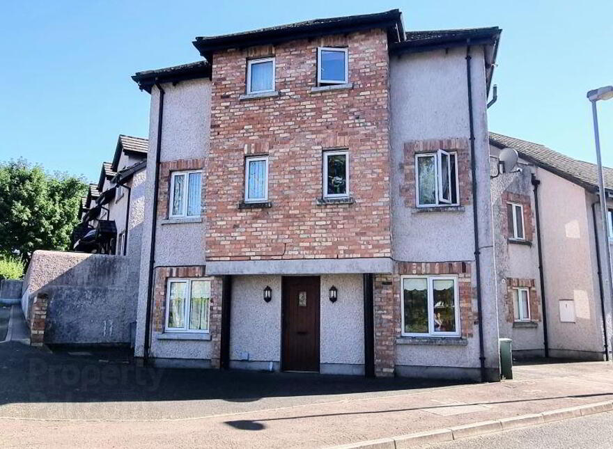 (Lot 33) 8 Sunnyside Court, Enniskillen, BT74 4EX photo