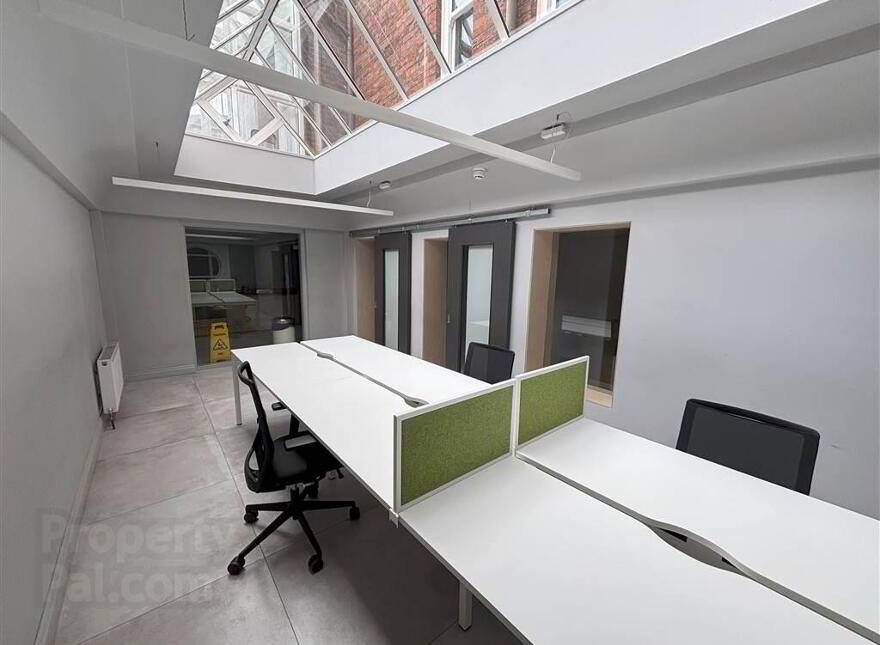 169 University Street, Queens Quarter, Belfast, BT7 1HR photo