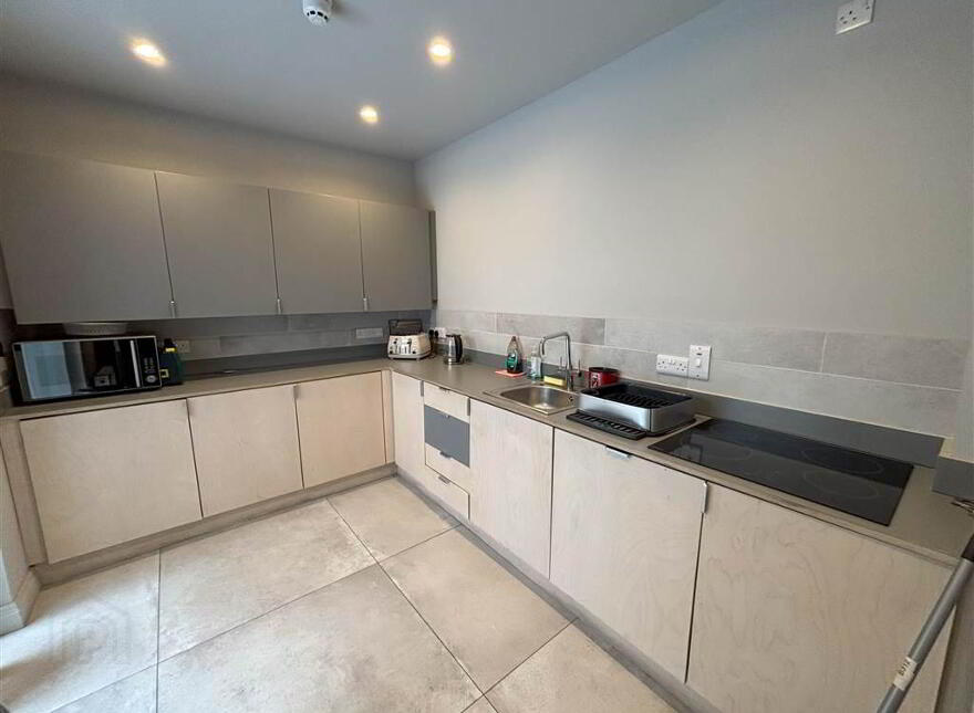 169 University Street - Ground Floor, Queens Quarter, Belfast, BT7 1HR
