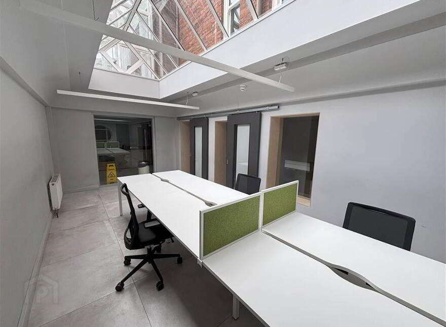 169 University Street - Ground Floor, Queens Quarter, Belfast, BT7 1HR