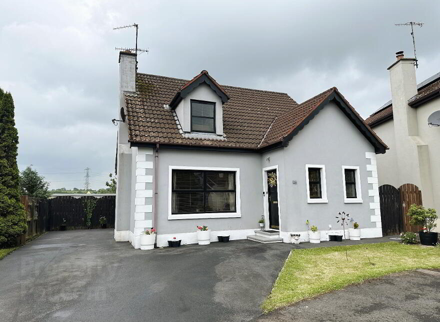 12 Belleville Drive, Banbridge, BT32 4RH photo