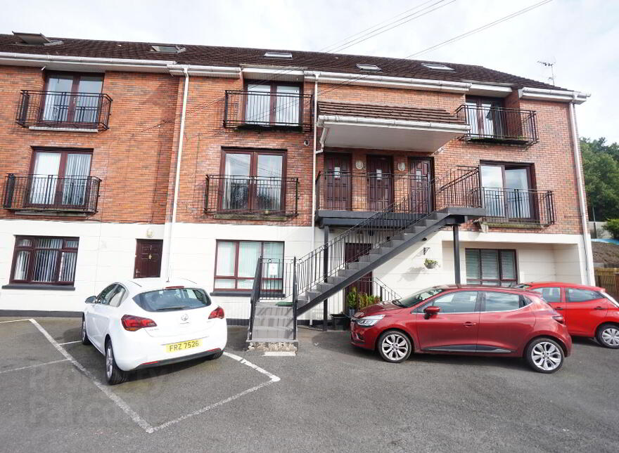 7 Sandymount Mews, Dunmurry, Belfast, BT17 9HA photo