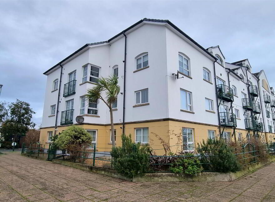 120 Rodgers Quay, Carrickfergus, BT38 8BE photo