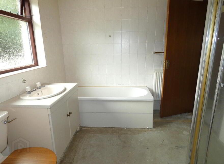 12 Lisconnan Road, Ballymoney, BT53 8AD