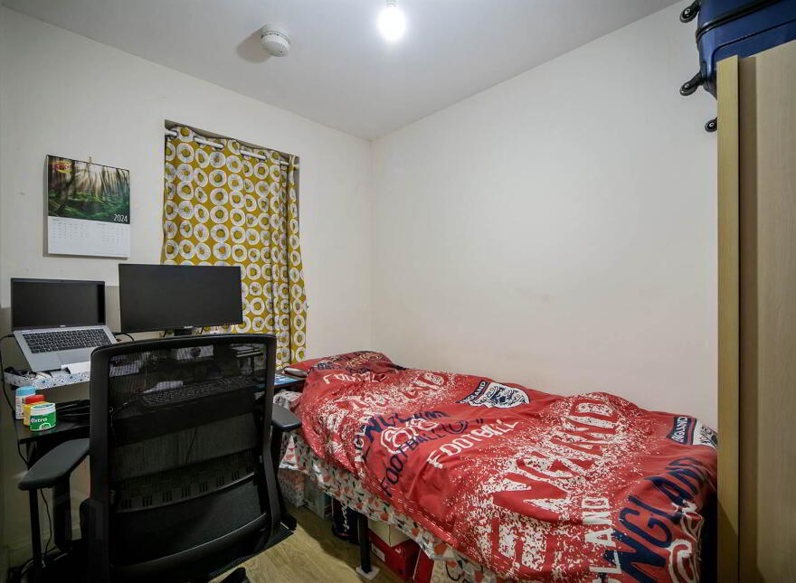 409 College Central, College Avenue, Belfast, BT1 6BB