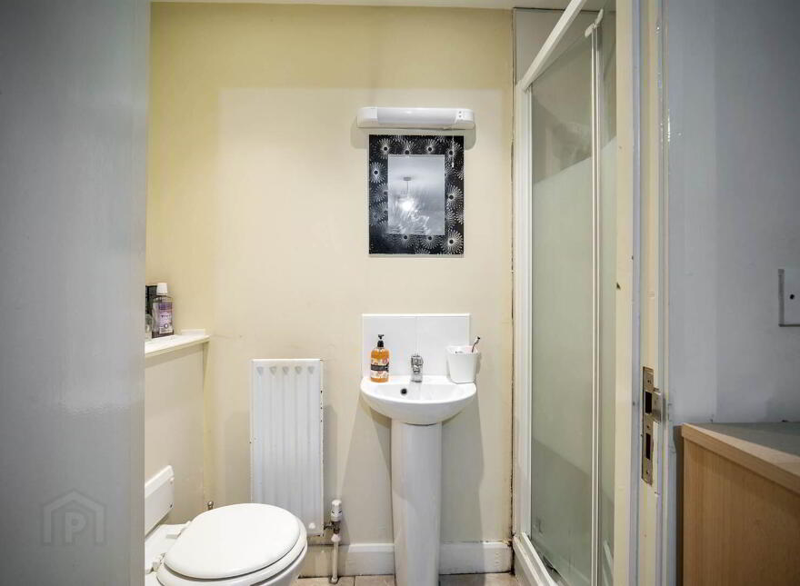 409 College Central, College Avenue, Belfast, BT1 6BB
