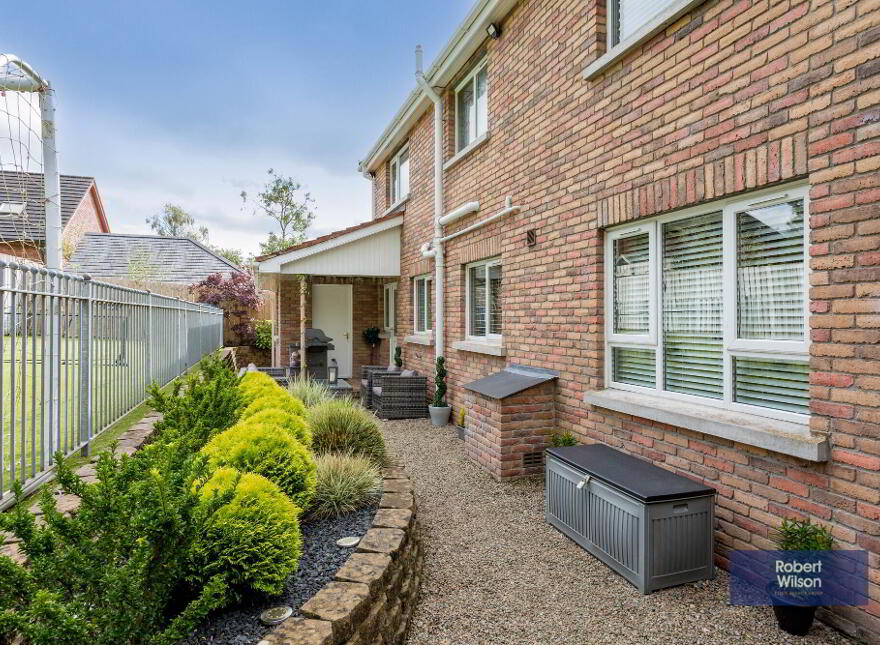 8 The Lawns, Waringstown, BT66 7GD
