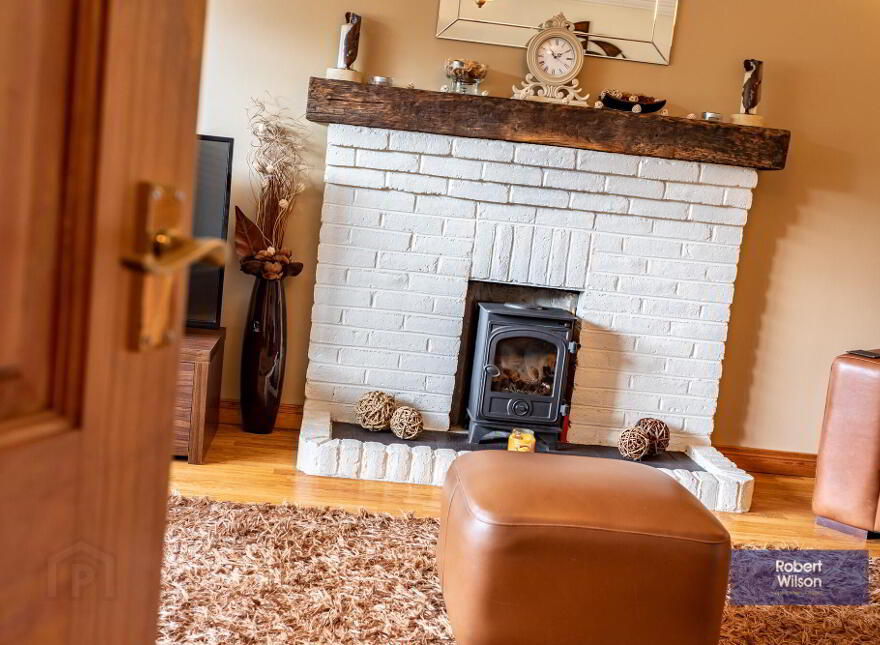 8 The Lawns, Waringstown, BT66 7GD