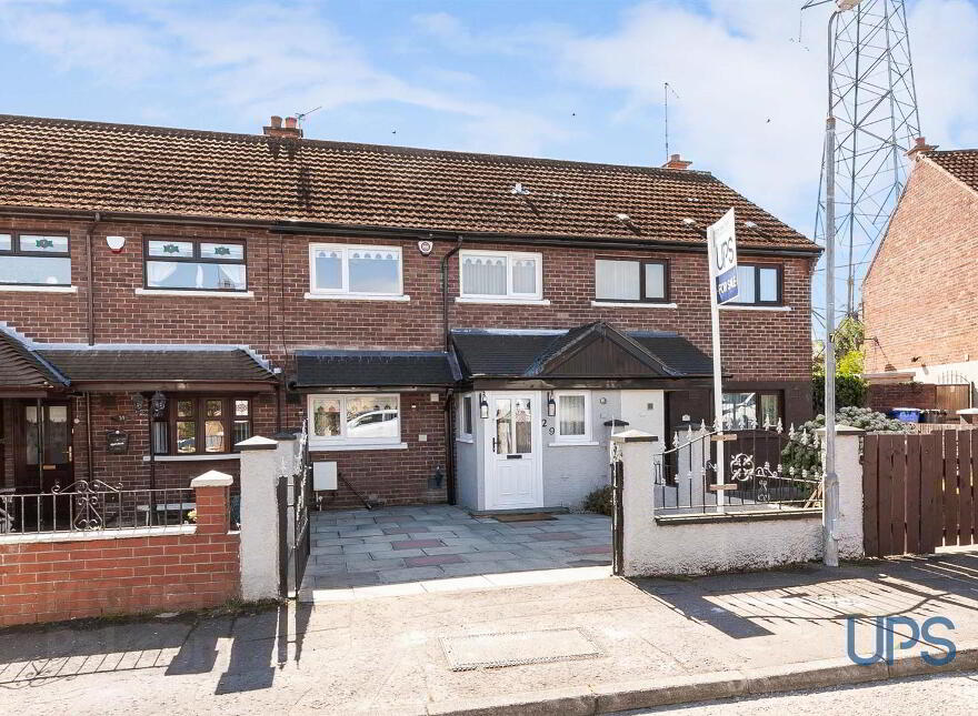 29 Riverdale Gardens, Andersonstown, Belfast, BT11 9DG photo