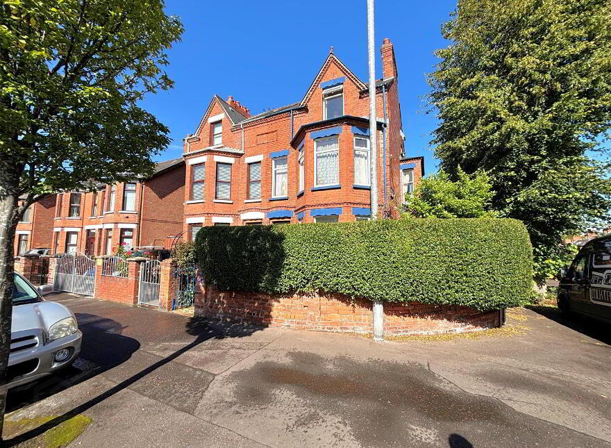 185 Cliftonville Road, Belfast, BT14 6JT
