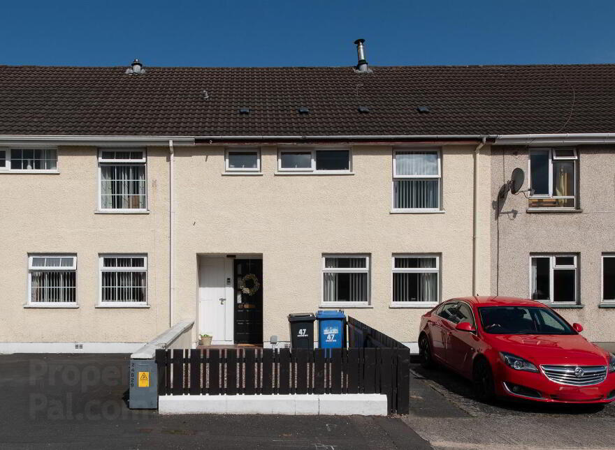 47 Loughside Drive, Ballynahinch, BT24 8PE photo