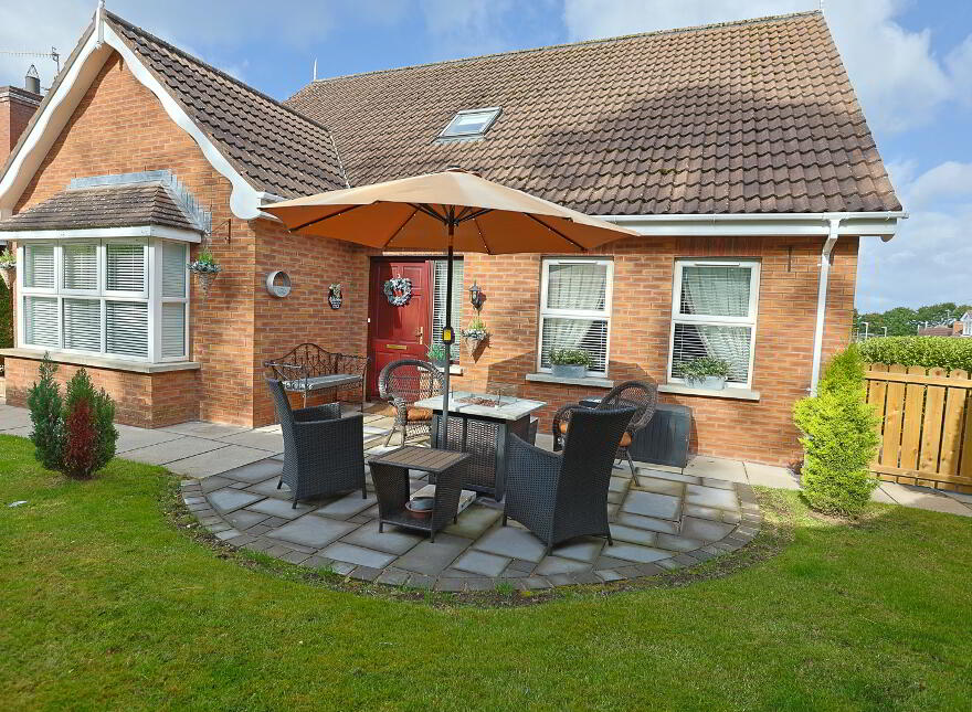 4 Forest Glade, Lurgan, Craigavon, BT67 9FB photo