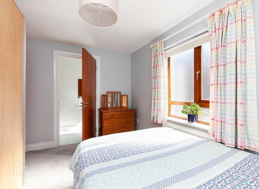 Apt 35, 2 Annadale Square, Belfast, BT7 3LT