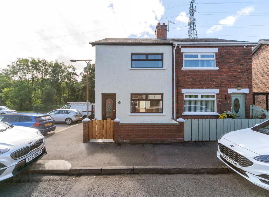 9 Abetta Parade, Belfast, BT5 5EH photo