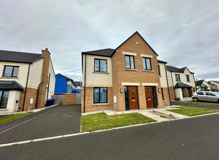 5 Ferrard Meadows, Antrim, BT41 4FR