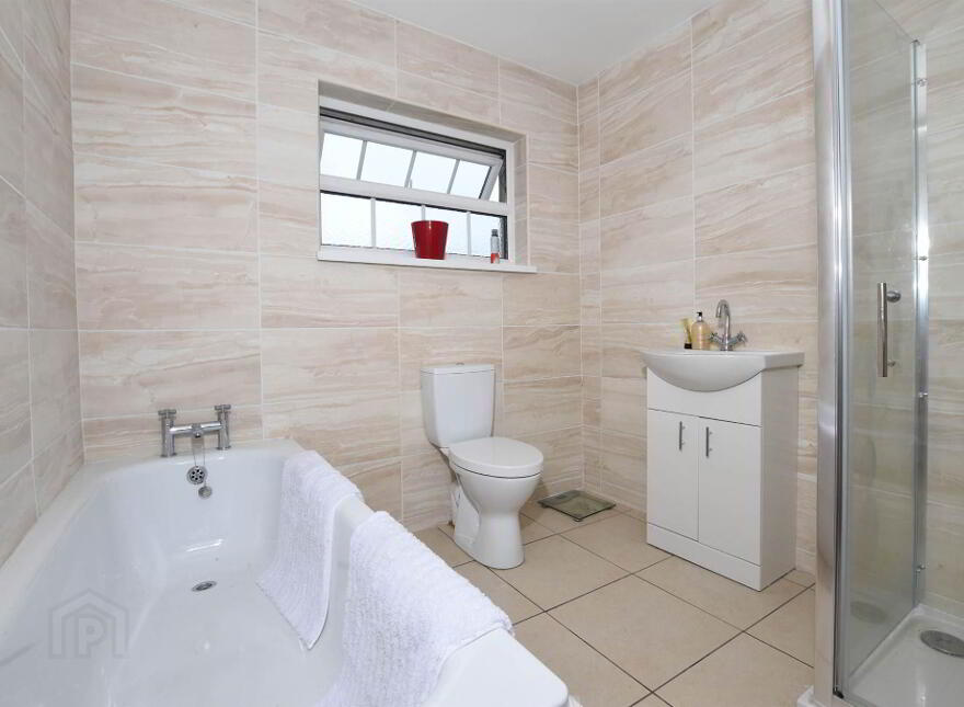 1 Lintagh Park, Annahilt, Royal Hillsborough, BT26 6QZ