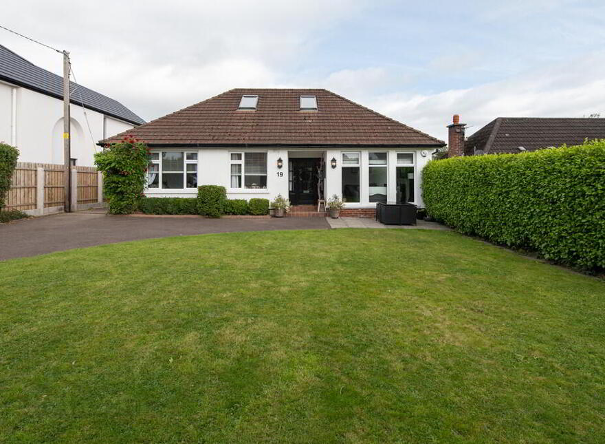 19 Old Manse Road, Jordanstown, Newtownabbey, BT37 0RU photo