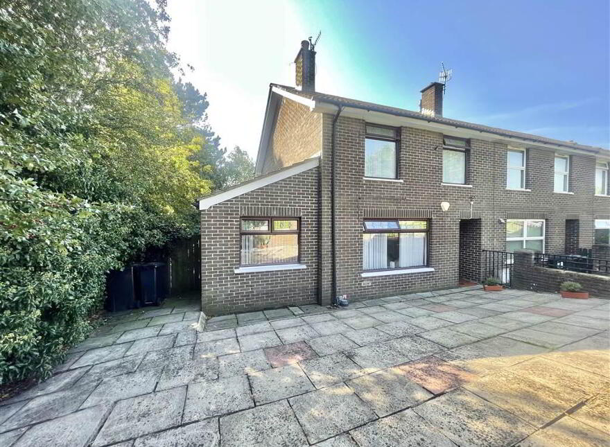 23 Glencolin Drive, Belfast, BT11 8PA photo