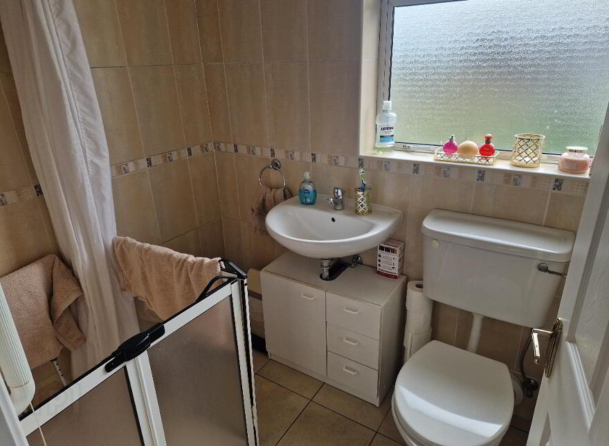10 Lee View Place, Carrigmahon, Glenbrook, Cork