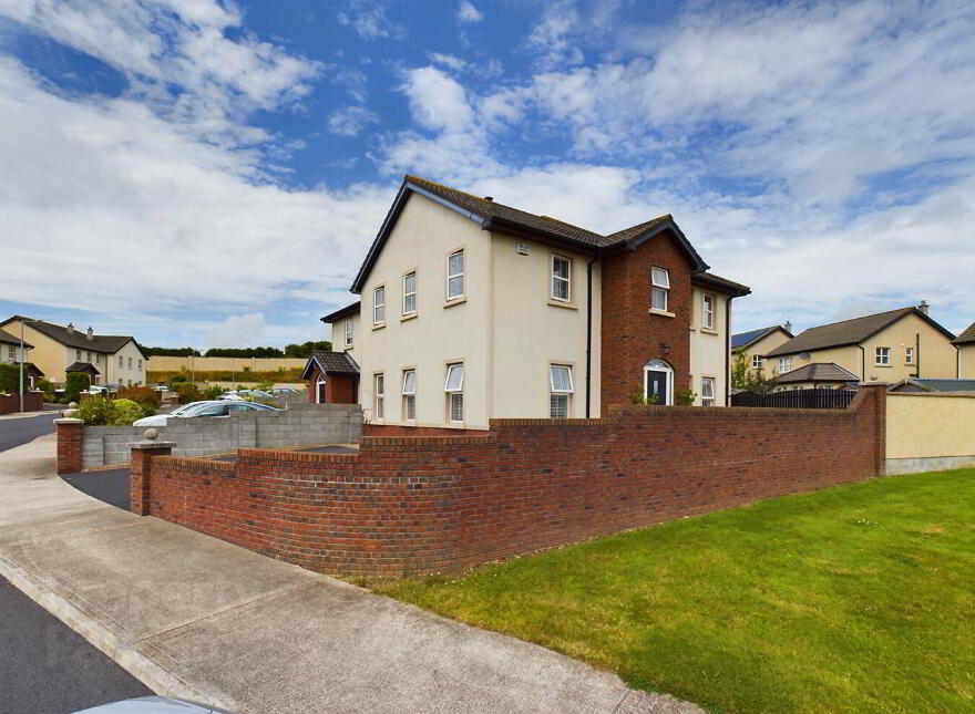 131 Cluain Larach, Knockenduff, Tramore, X91Y3XP photo