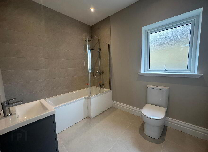 Clonmore Road, Dungannon, BT71 6HX