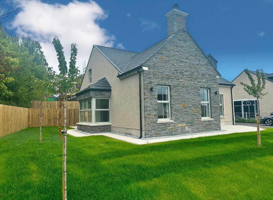 Clonmore Road, Dungannon, BT71 6HX
