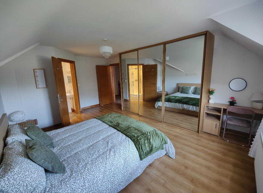 Unit 8, 230 Malone Road, Belfast, BT9 5LQ