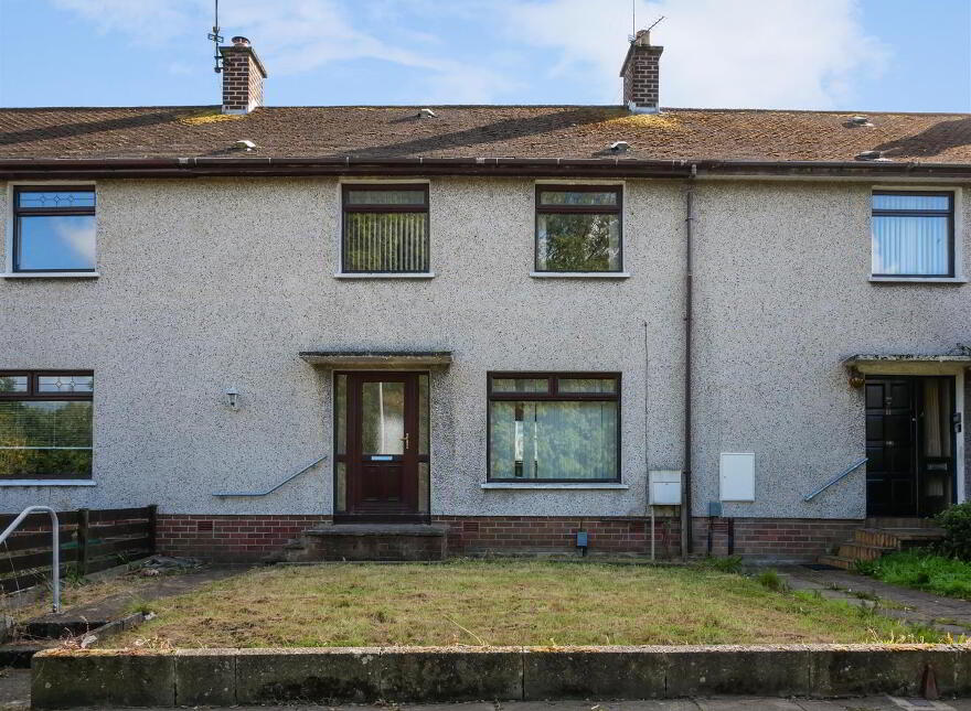 49 Belvoir Drive, Belvoir Park, Belfast, BT8 7DH photo