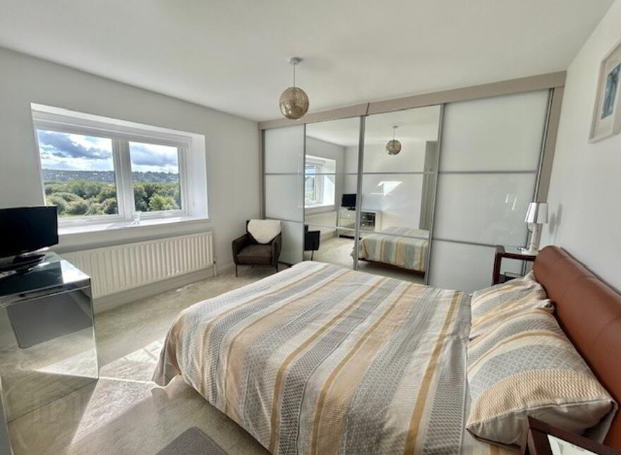 71 Gleneagles, Off Culmore Road, Derry, BT48 7TE