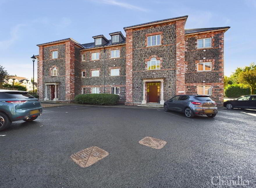 34 Castlegrange, Belfast, BT5 7GT photo