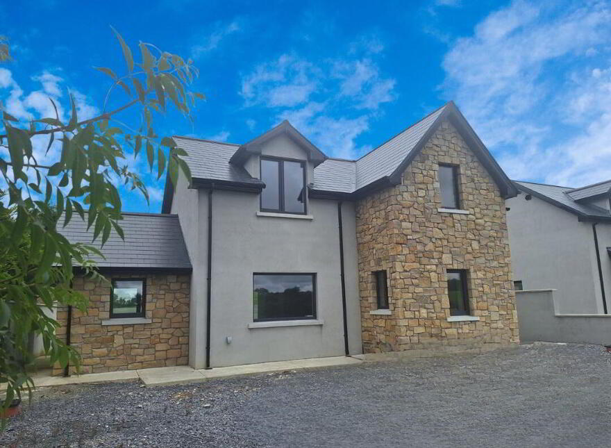 Kilcleagh Park, Castledaly, Moate, N37X8X0 photo