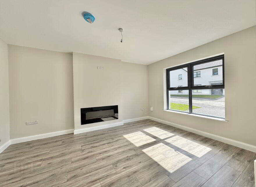 3 Bed End Townhouse, Milltown Mews, Loughmacrory, Loughmacrory, Omagh