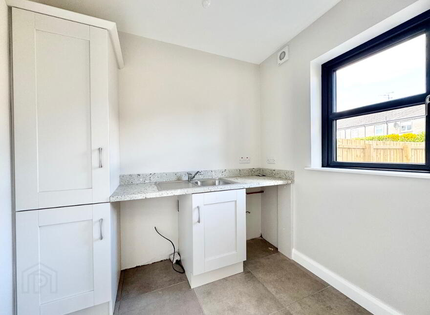 3 Bed End Townhouse, Milltown Mews, Loughmacrory, Loughmacrory, Omagh