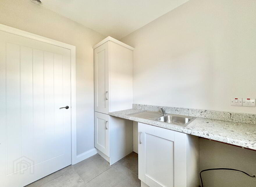 3 Bed End Townhouse, Milltown Mews, Loughmacrory, Loughmacrory, Omagh