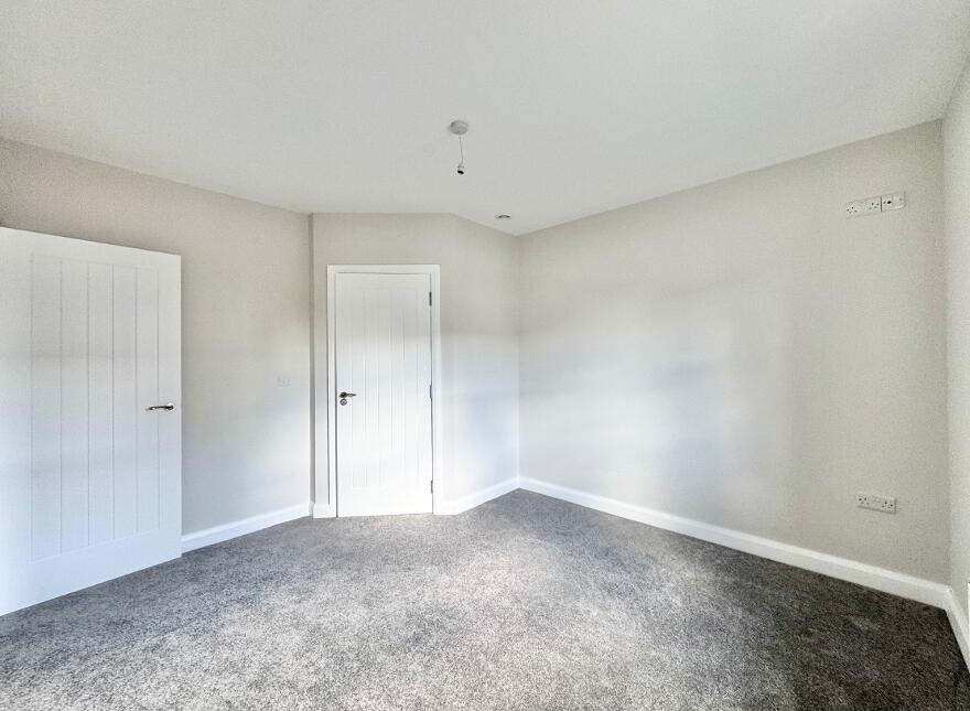 3 Bed End Townhouse, Milltown Mews, Loughmacrory, Loughmacrory, Omagh