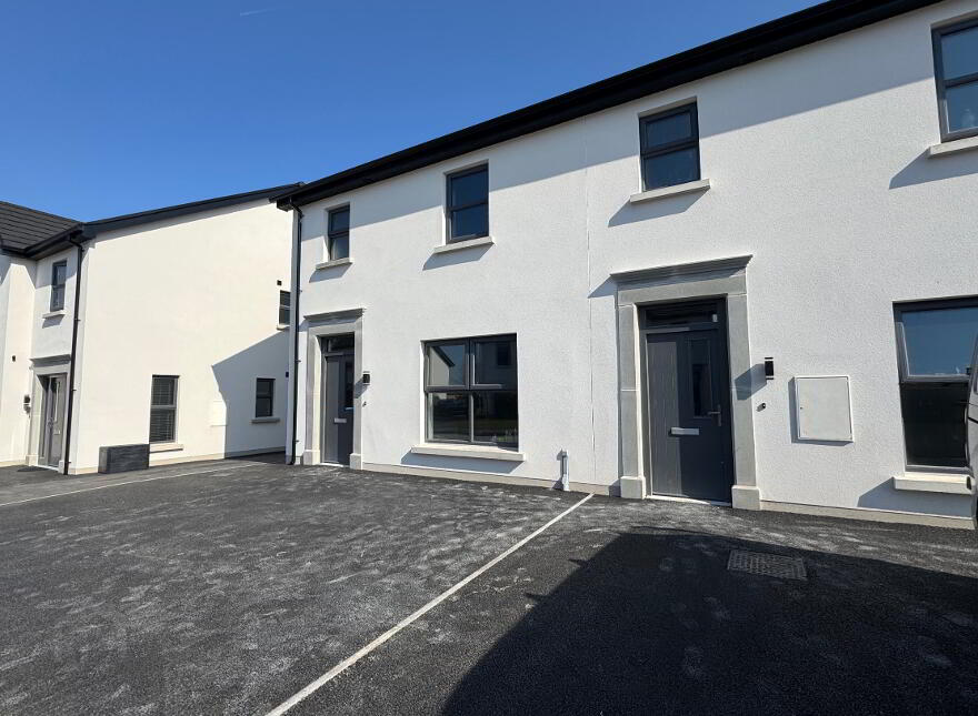 3 Bed End Townhouse, Milltown Mews, Loughmacrory, Loughmacrory, Omagh