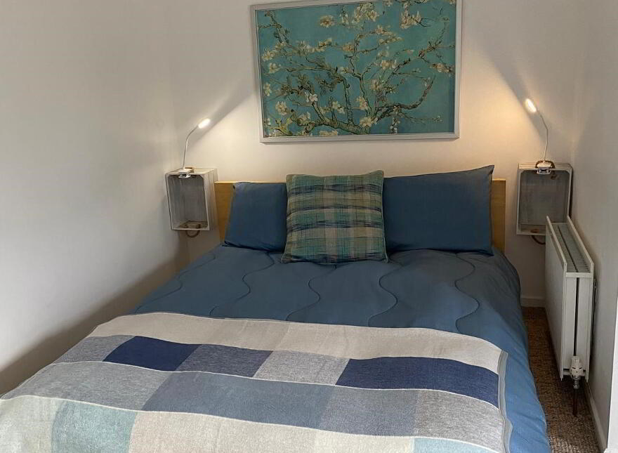 21 Eglinton Lane (STUDENT LET), Portrush, BT56 8DX
