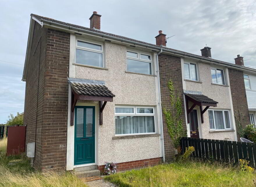 28 Campsie Park, Dundonald, Belfast, BT16 2SF photo