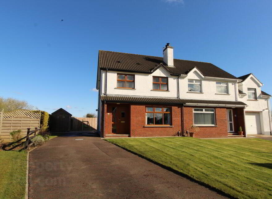 12 Laral Gardens, Newtownabbey, BT37 0LJ photo