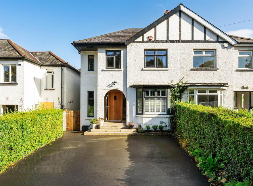 206 Malone Road, Belfast, BT9 5LQ photo