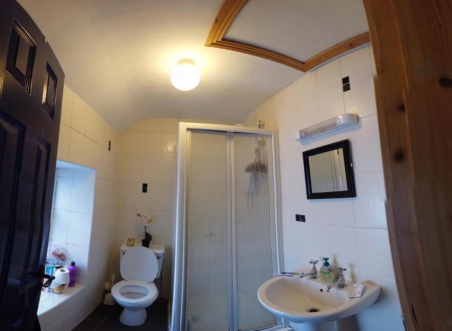 C Investment Yield 13%, 8 Chapel Street ( 2 Properties), Carndonagh,Donegal, F93E4CN