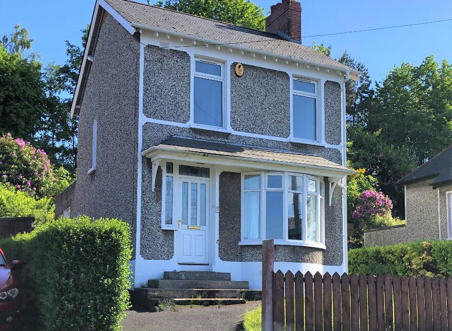 29 Galwally Park, Belfast, BT8 6AG photo