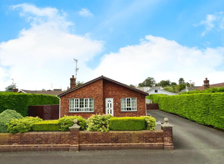 18 Meadowbank Drive, Magherafelt, BT45 6EQ photo